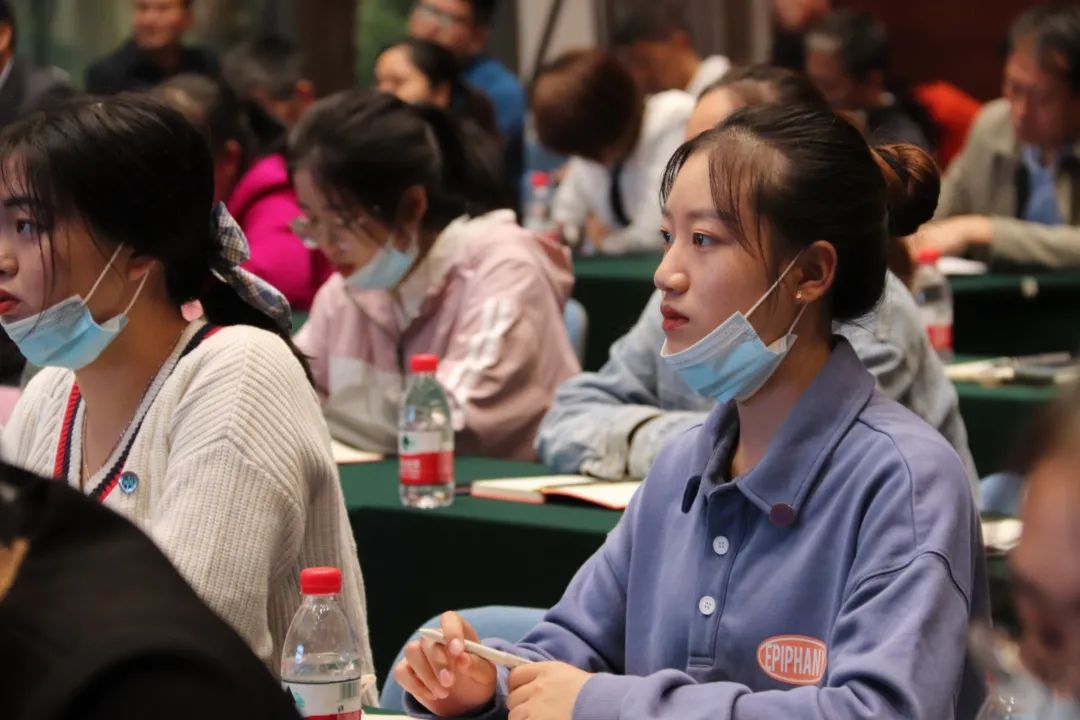 新民主主义社会就是( )_新民主主义社会就是( )_新民主主义社会就是( )