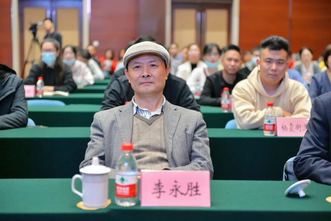 新民主主义社会就是( )_新民主主义社会就是( )_新民主主义社会就是( )