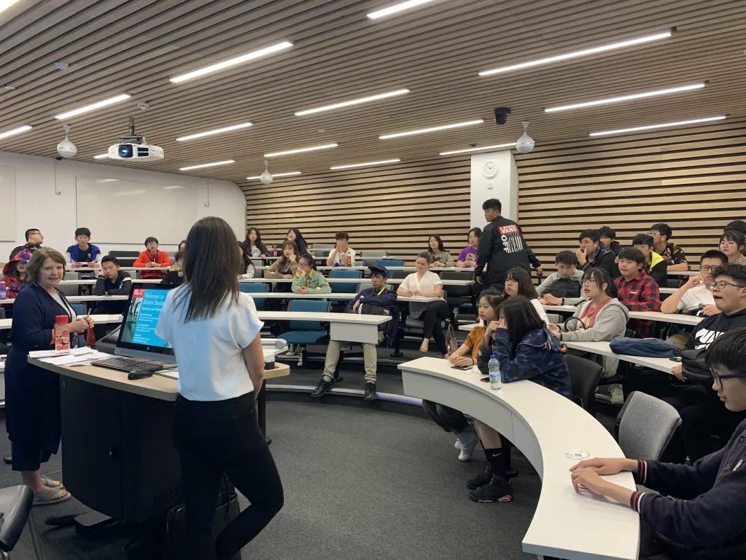 英国学什么外语_英国学制_英国学