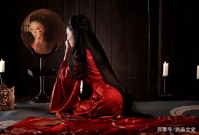 博物馆中一副女鬼图，是清代无名画师所画，大多数人不敢晚上看