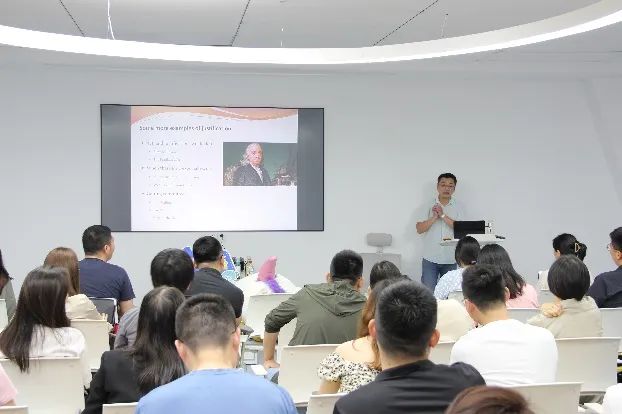 叫社会人打学生判几年_什么叫社会自我_俩字叫社会