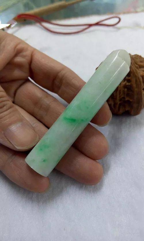 翡翠历史价格_翡翠的历史_翡翠历史小故事
