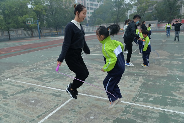 亲子项目跳绳.JPG