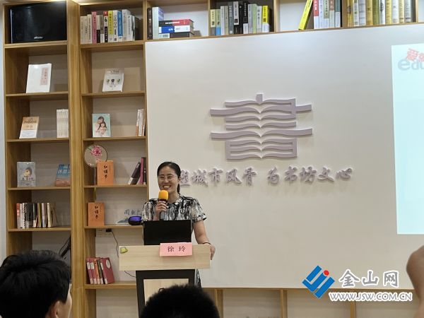 国学学校哪里最好_中国最正规的国学学校_学校国学