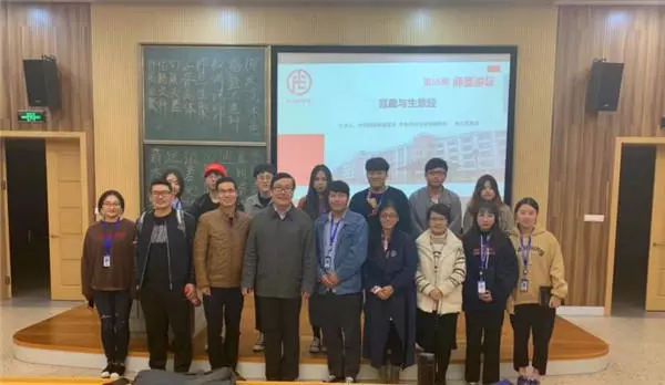 国学班加盟哪个品牌好_国学班_国学班是学什么为主的