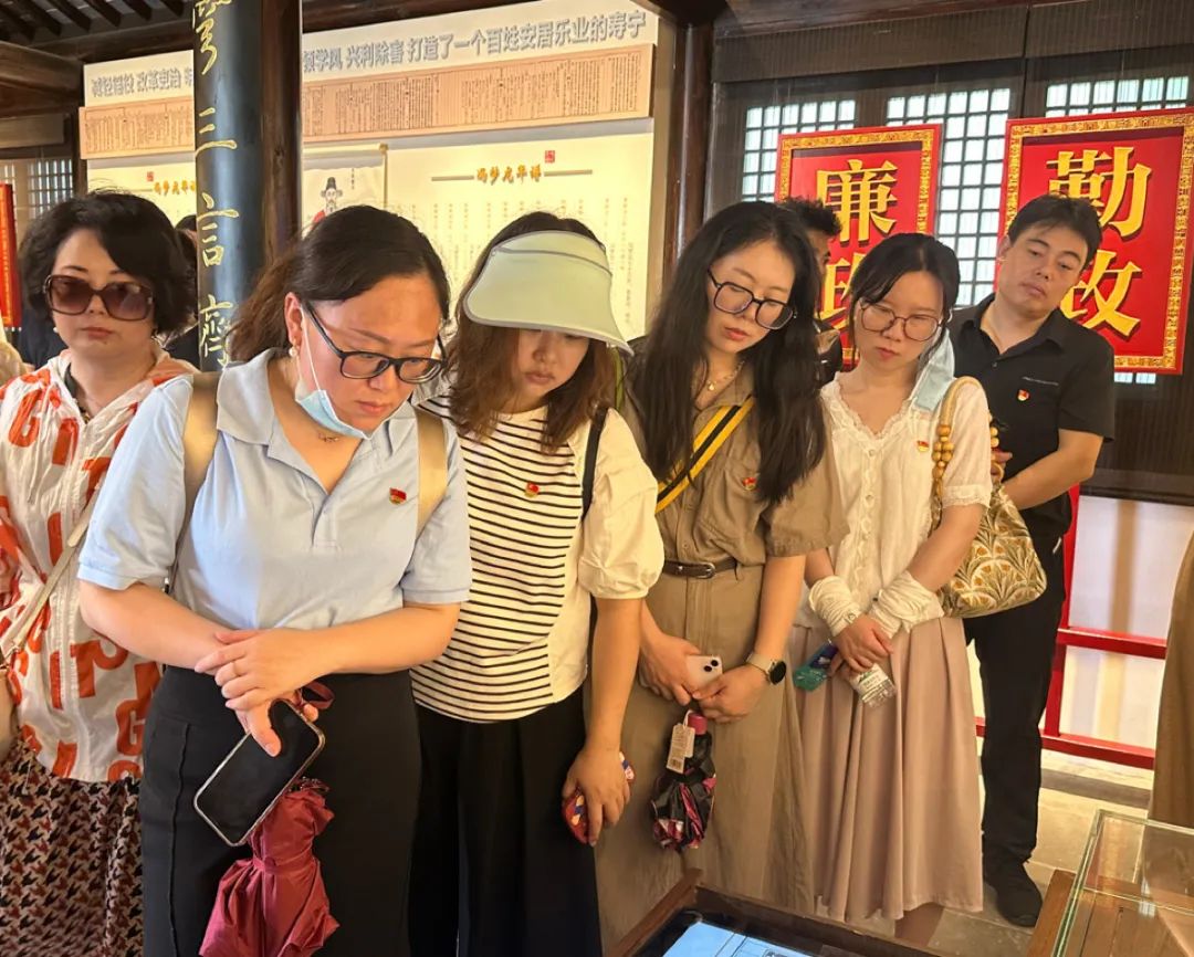 冯梦龙的三言_冯梦龙三言二拍_冯梦龙