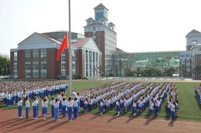 法国学制_法国学校制度_法国学制从小学到大学