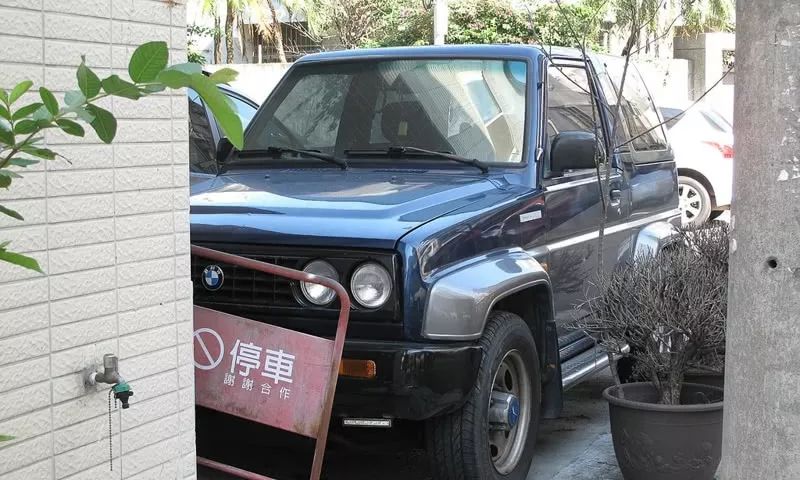 宝马车标历史变更_宝马车标历史_宝马历届车标
