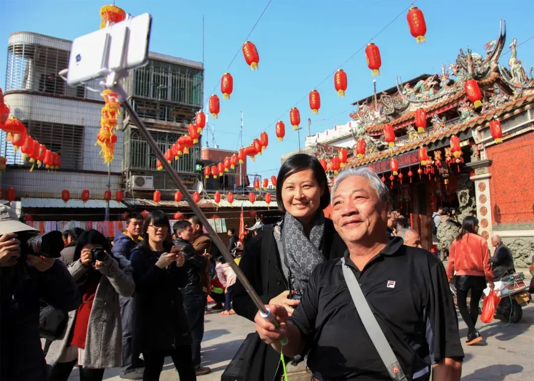 石镇街历史_东石镇的历史人物_石镇的老婆