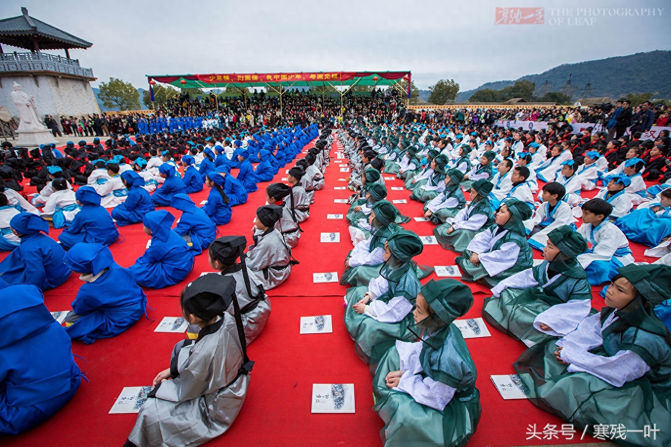 浙江千名学生穿汉服学国学礼仪，是作秀还是传承，你怎么看？