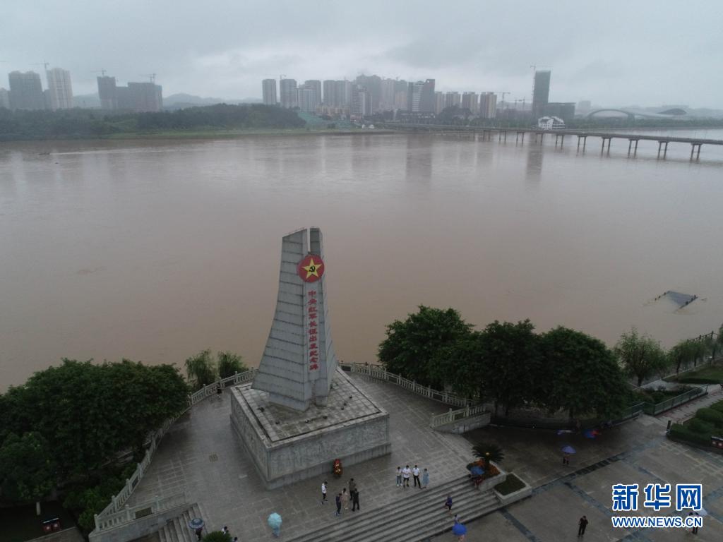 探寻历史足迹_寻觅历史足迹_探寻历史的足迹实践活动报告