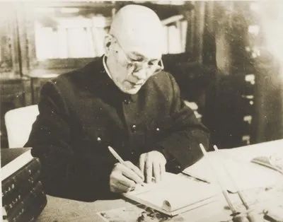 爱国精神的历史人物_爱国人物历史精神内容_爱国人物历史精神内涵