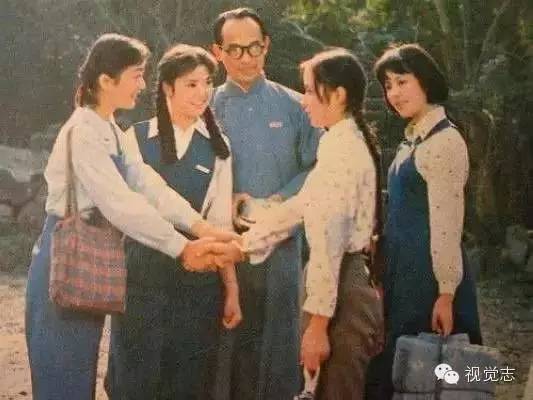 民国学生装扮_民国装学生演出服实体店_民国学生装