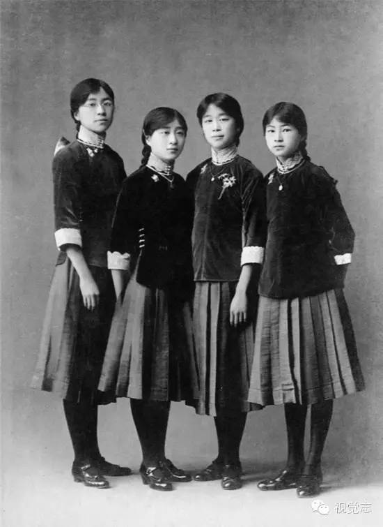 民国学生装_民国装学生演出服实体店_民国学生装扮