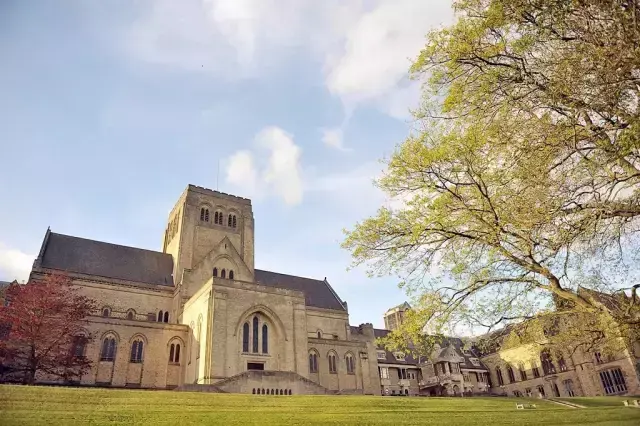 英国学校_英国学校三个主要假期_英国学校排行