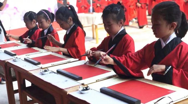 全国国学教育哪个学校办得好_全国学国学_全国国学学校