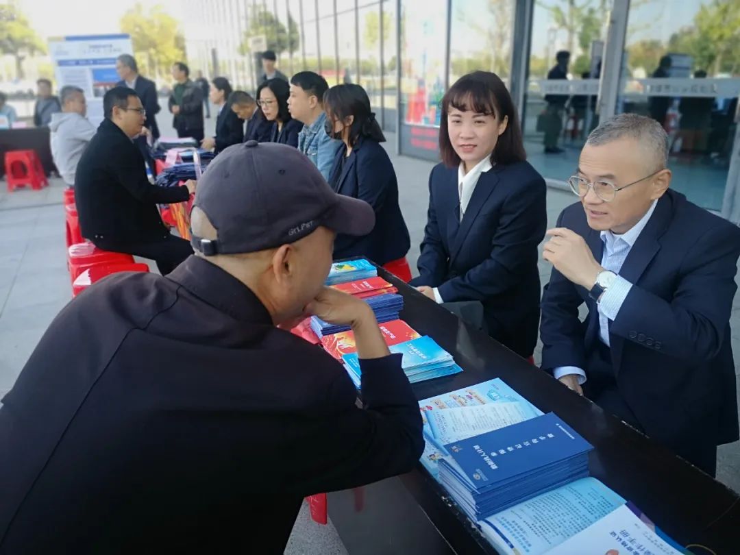 养老社会保险的基本原则包括_养老社会保险的特点有_社会养老