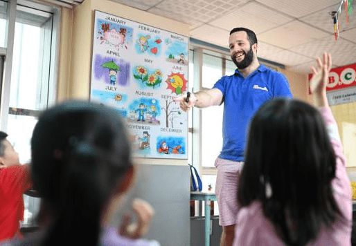 外国学生来中国留学的条件_外国学生有寒暑假吗_外国学生