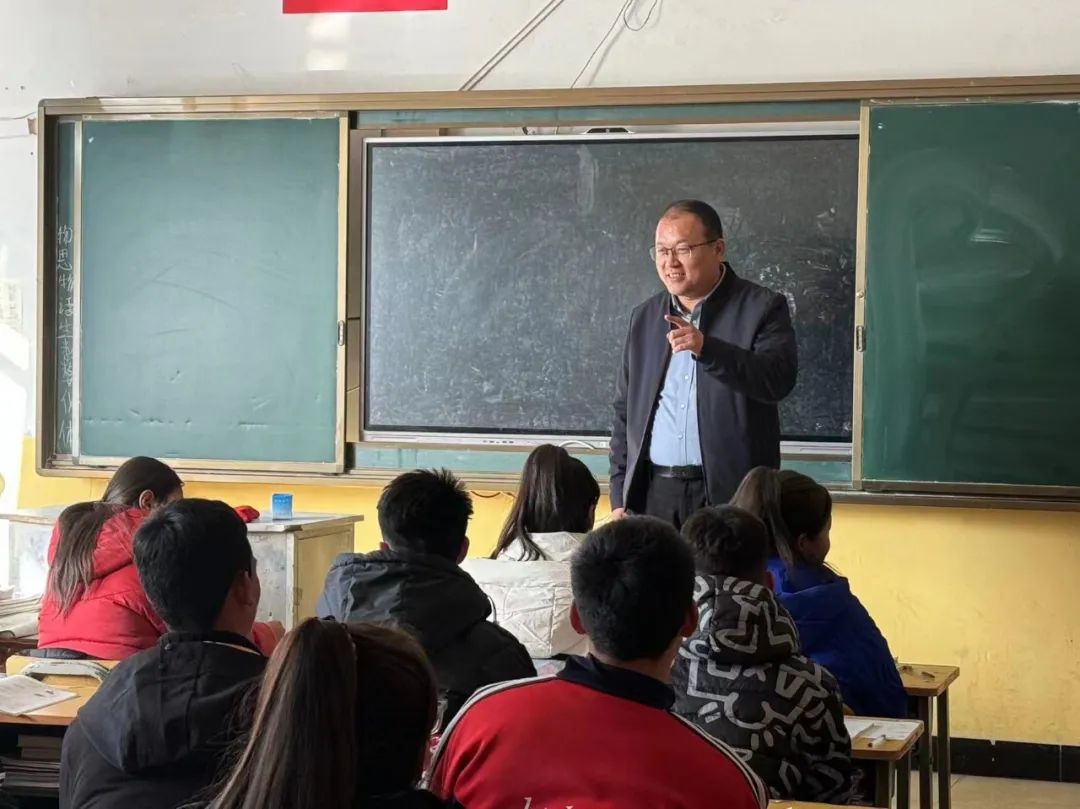 新疆文史_新疆历史文学_文史新疆往事的作者
