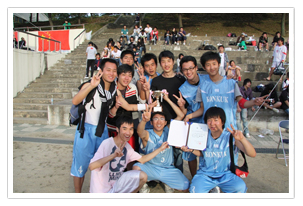 韩国学生_韩国学生的校服_韩国学生累还是日本学生累
