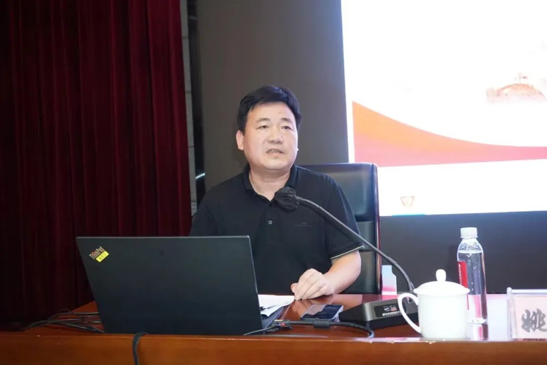 新的社会阶层人士界别_新的社会阶层人士所在_新的社会阶层人员