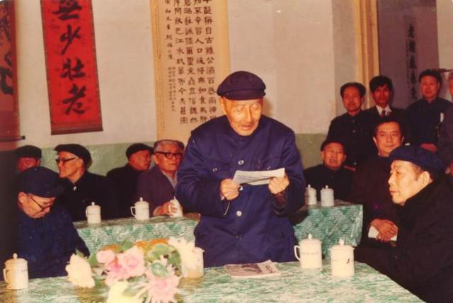 1985年，四川省参事室文史馆与重庆市参事室文史馆在重庆群众艺术馆举办书画联展 资料图