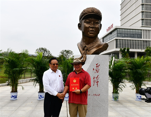 文史馆官员_文史馆馆员是什么级别_文史馆馆长