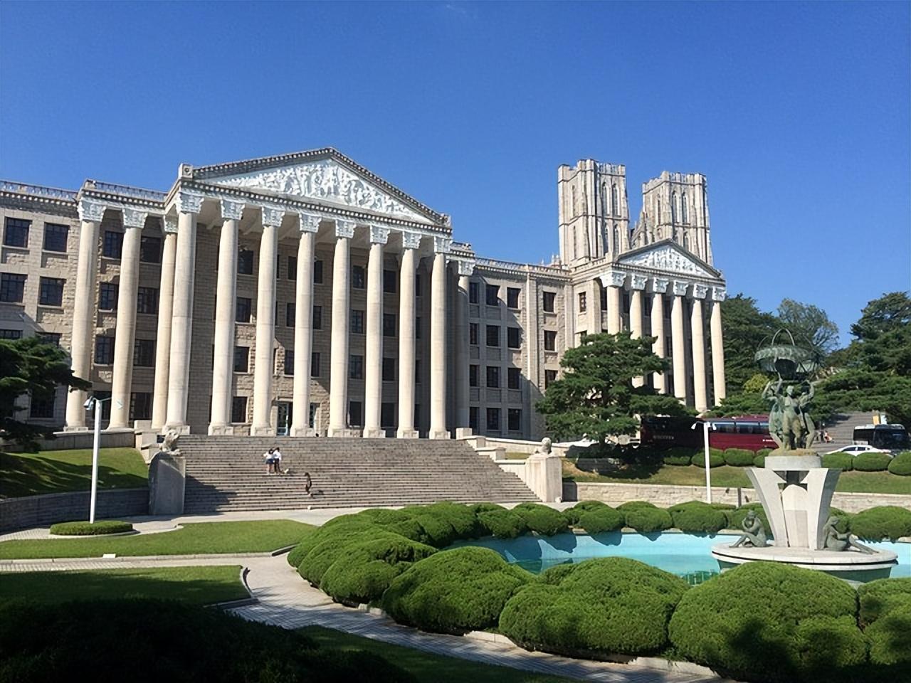 韩国学生_韩国学生发型_韩国学生的校服