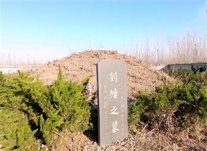 1958年刘罗锅墓地被破坏，棺材打开后，专家直呼：野史根本不可信