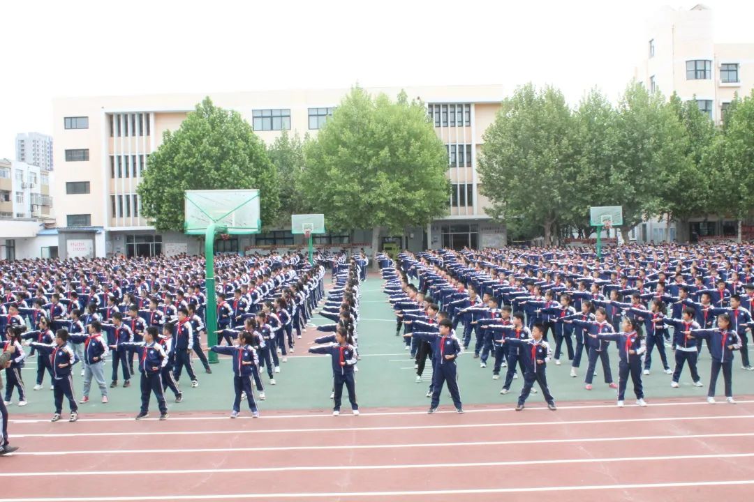 国学操广播体操_国学操_国学操天地玄黄台词