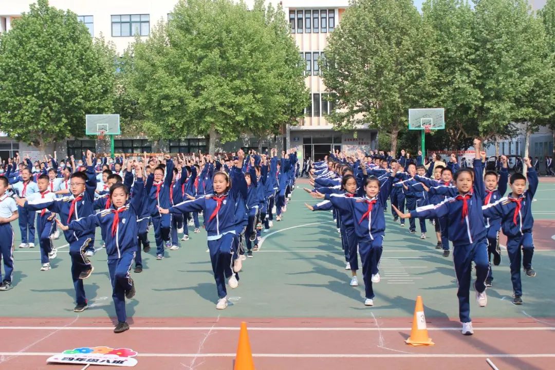 国学操天地玄黄台词_国学操广播体操_国学操