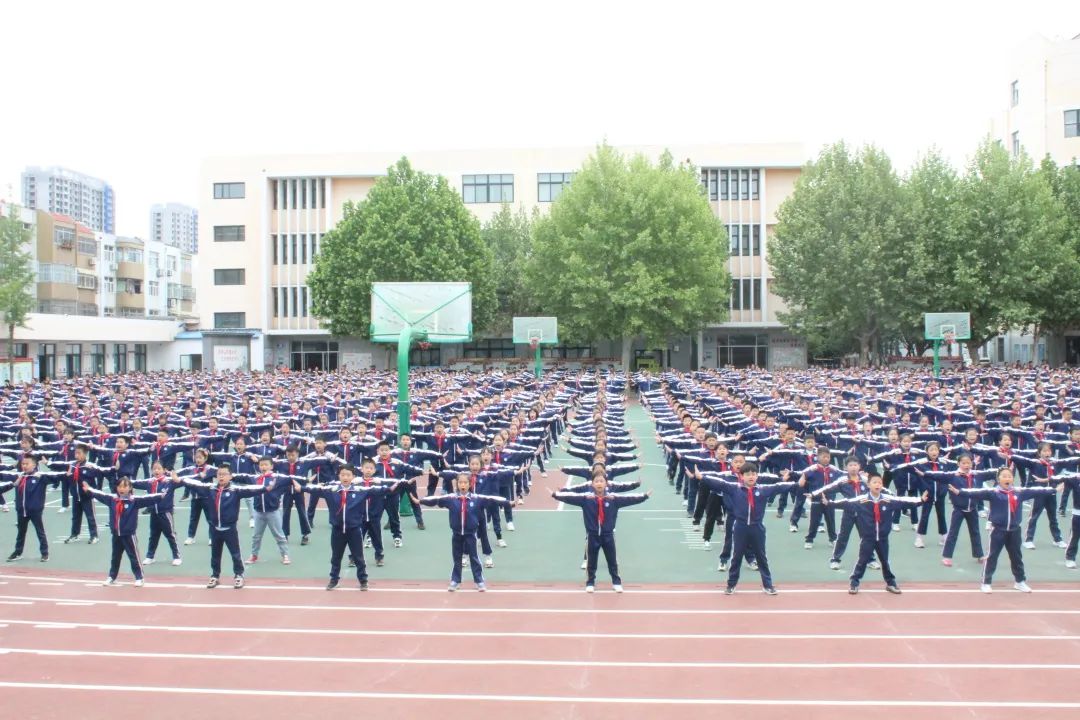 国学操天地玄黄台词_国学操_国学操广播体操